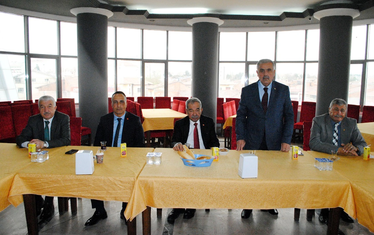 Esnaf Temsilcileri Geleneği Bozmadı
