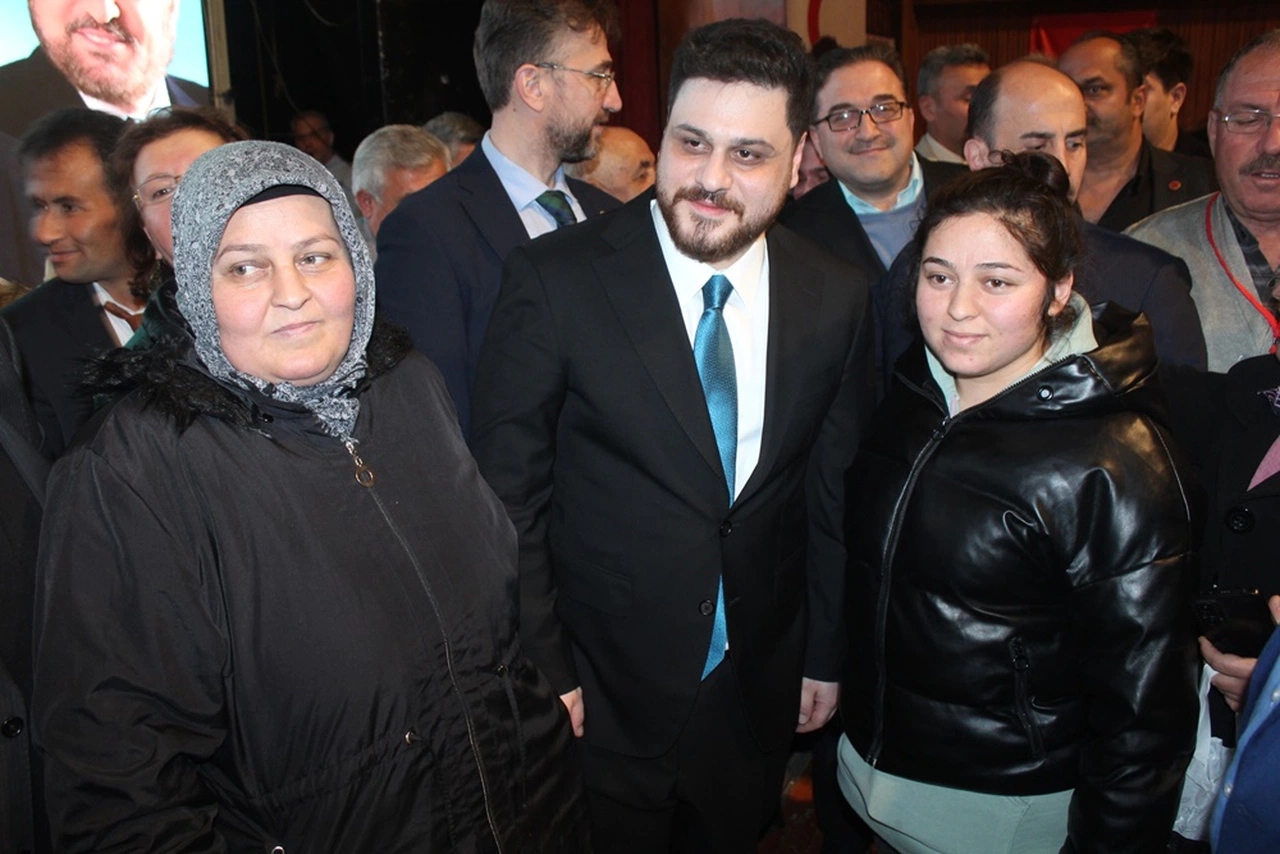 Hüseyin Baş, Çorum’da Hem Muhalefete Hem İktidara Yüklendi