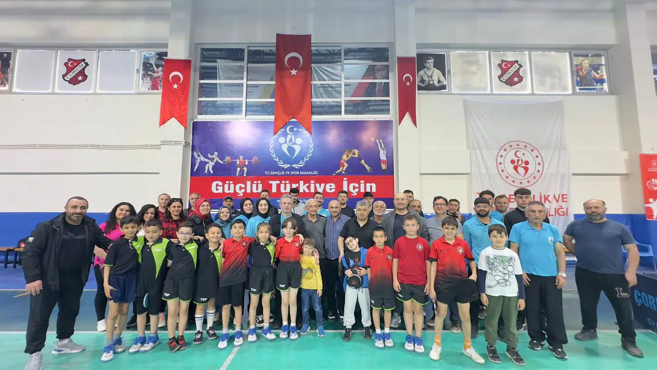 Masa Tenisi Etkinleri Sürüyor