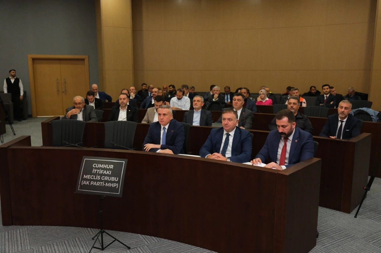 Meclis Grubundan Başkan Aşgın’a Destek