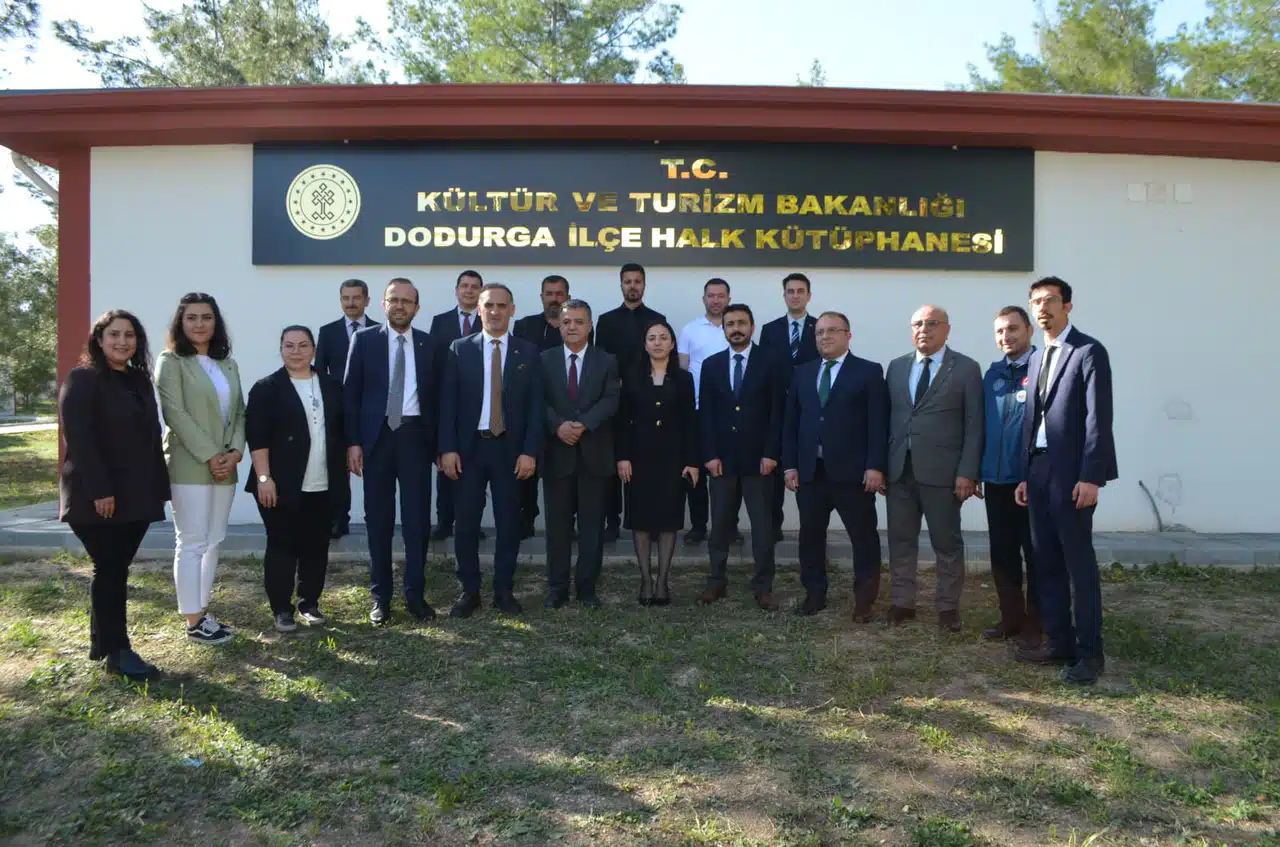 Millet Bahçesi’ne Kütüphane Açıldı