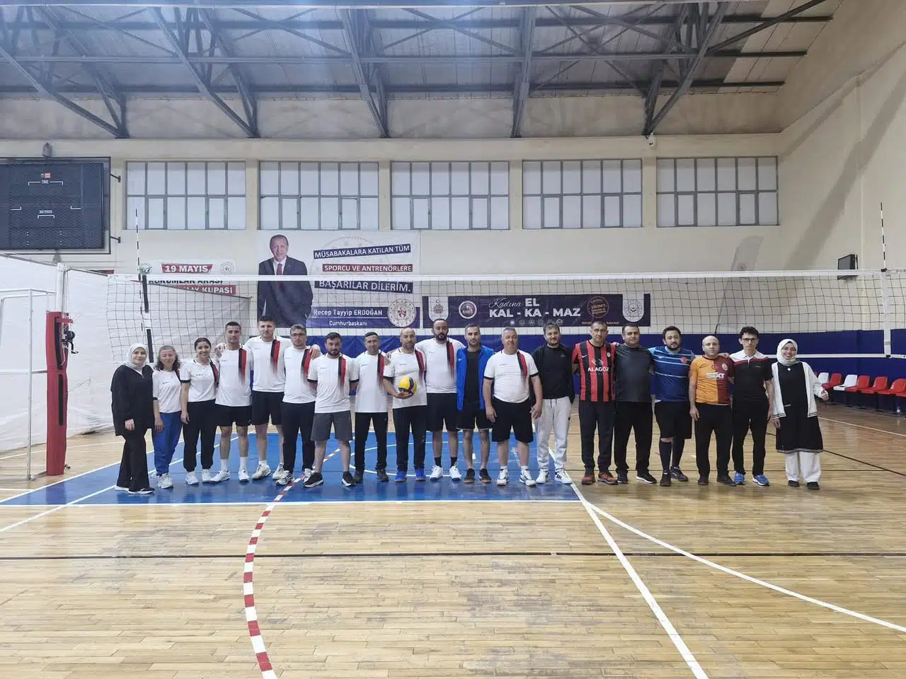 Osmancık'ta 19 Mayıs Voleybol Turnuvası Heyecanı Başladı