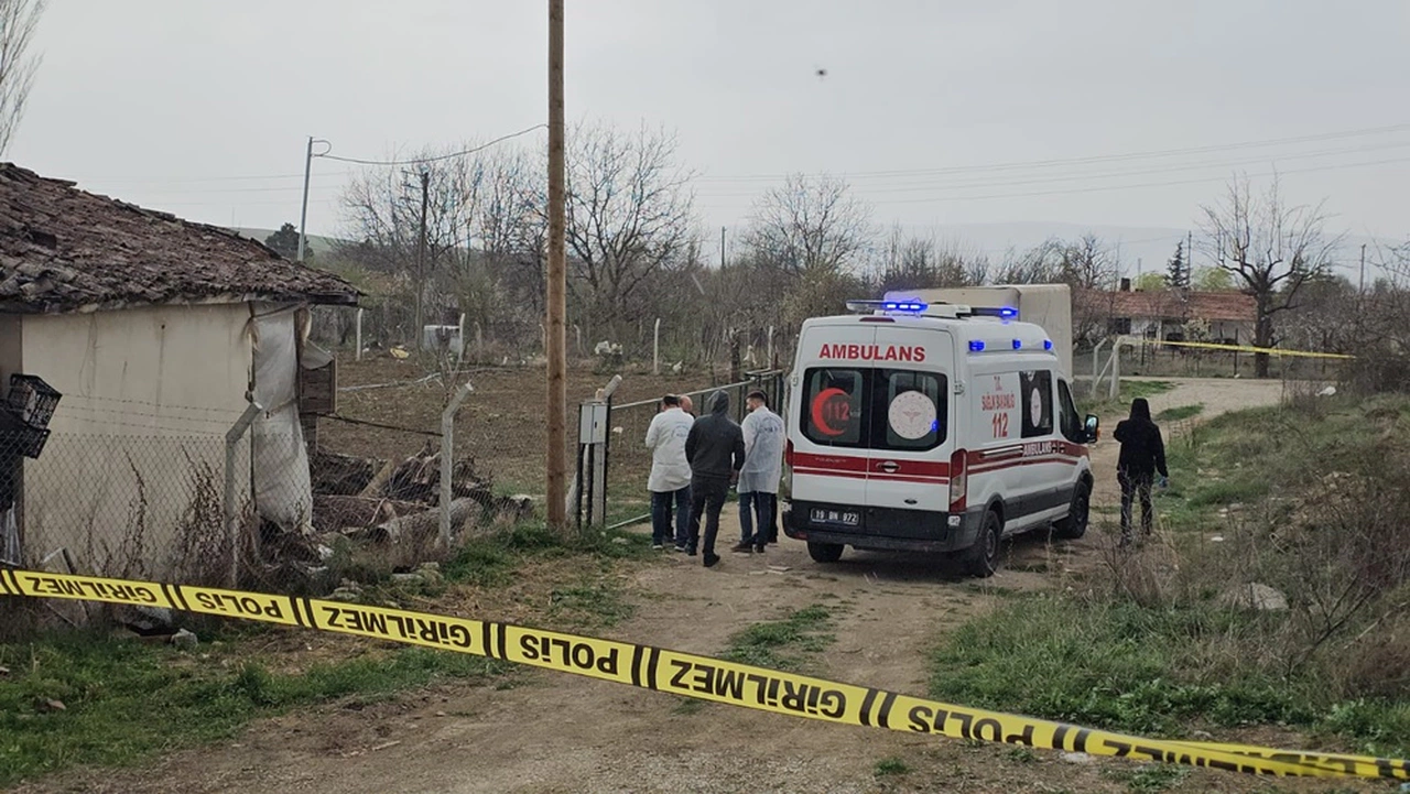Pazarcı Aracında Ölü Bulundu
