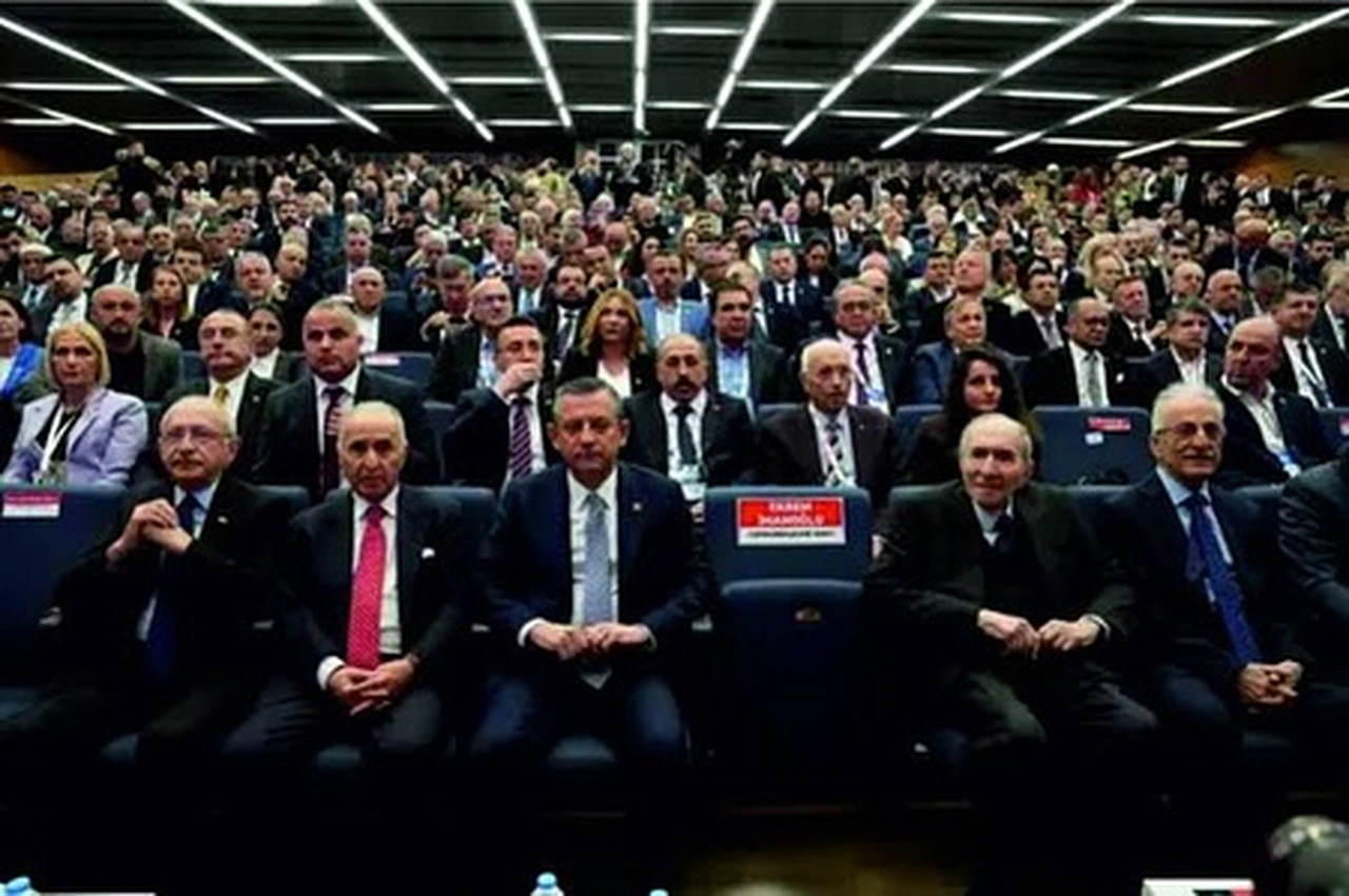 ‘Siyasilerin Mal Varlıkları Yayımlansın’