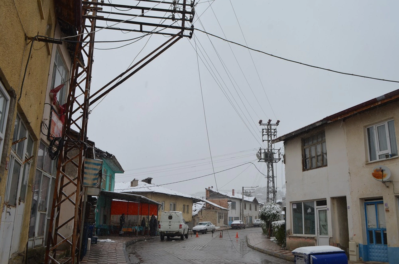 Tel Koptu, Yol Kapandı