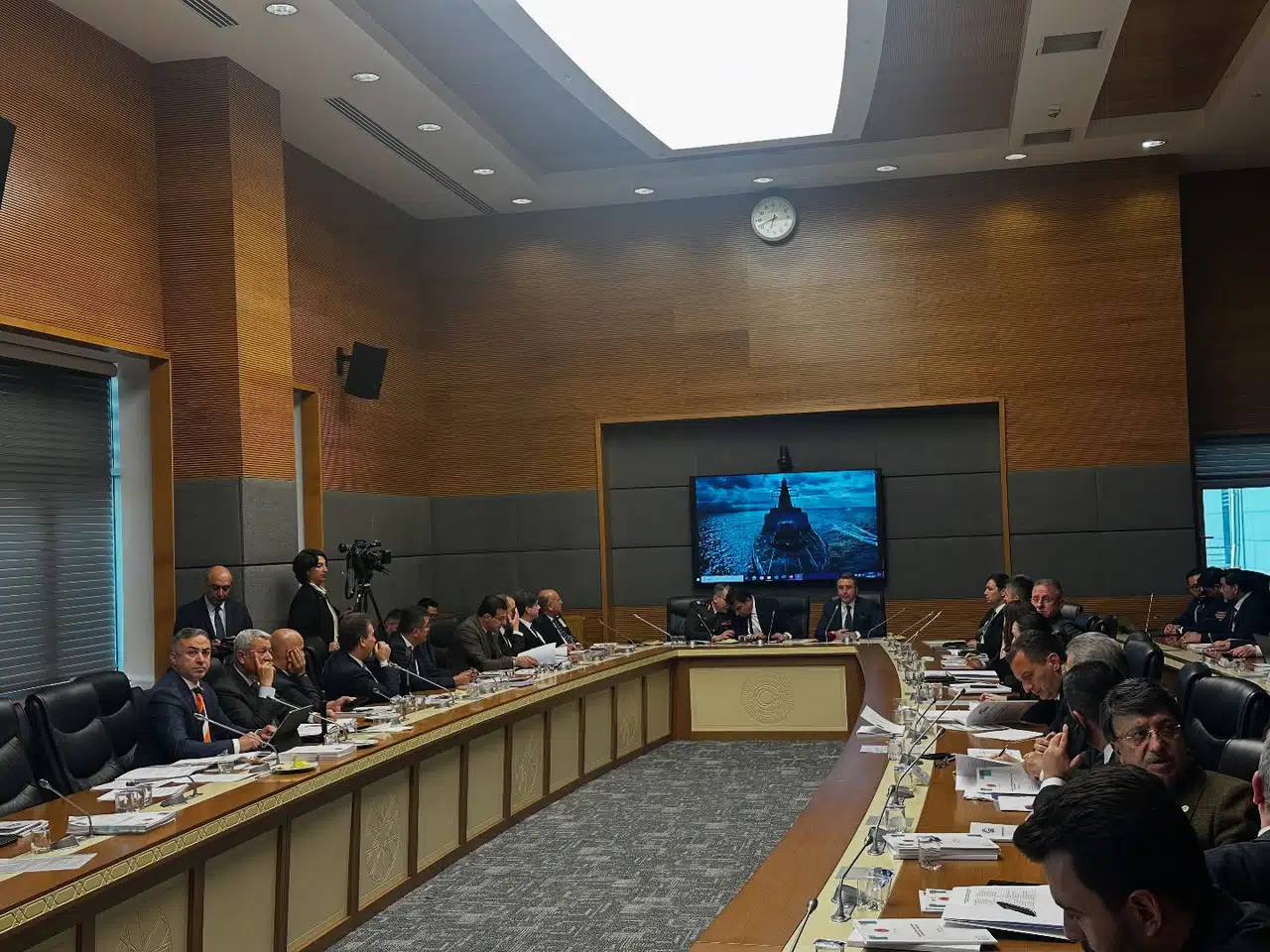 ‘Ülkenin Parası Yok Muydu Ki Tank Palet Fabrikası Katarlılara Satıldı?"