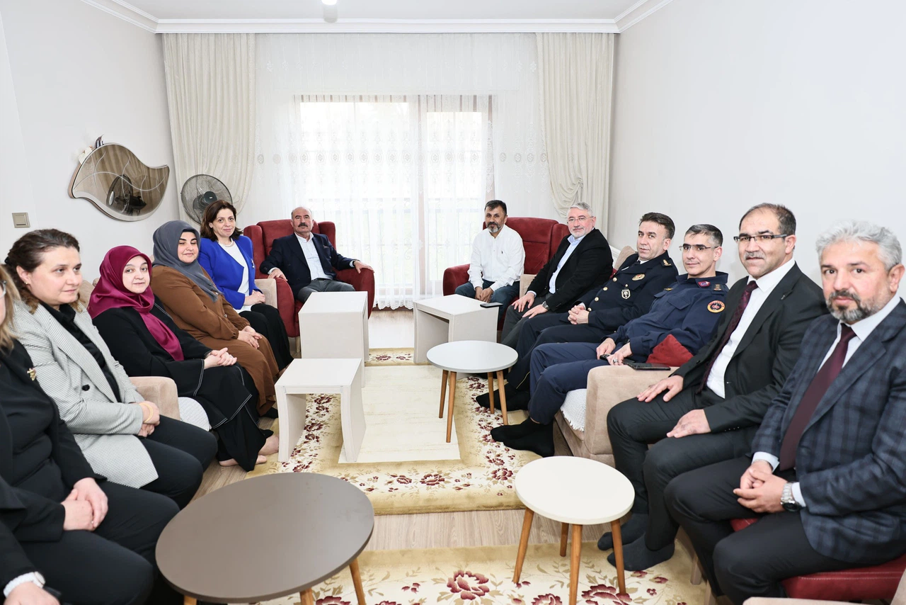 Vali Çalgan’dan Gazi ve Ailesine Ziyaret