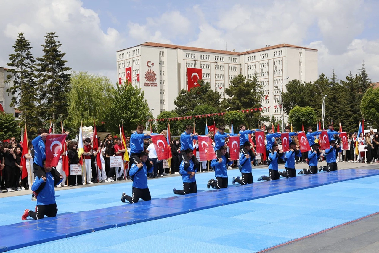 19 Mayıs, Coşkuyla Kutlanacak