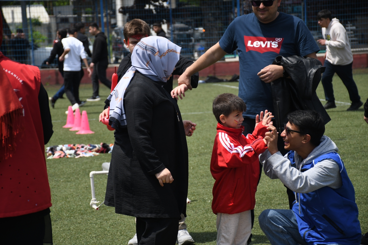 Düzce'de özel bireylere sportif etkinlikler yaptırıldı