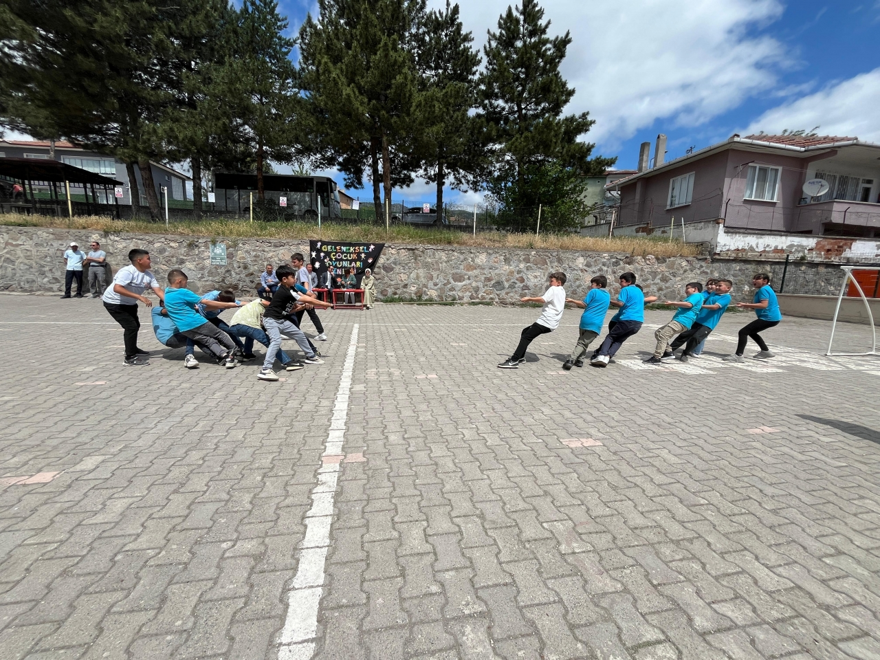 Göynücek'te Geleneksel Çocuk Oyunları Şenliği düzenlendi