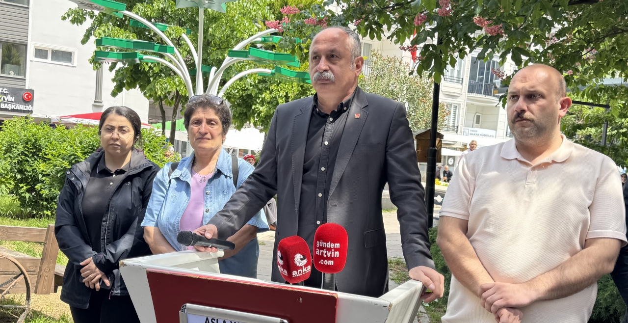 Karadeniz'de CHP İl Başkanlıkları Özgür Özel'e yapılan yumruklu saldırıyı kınadı