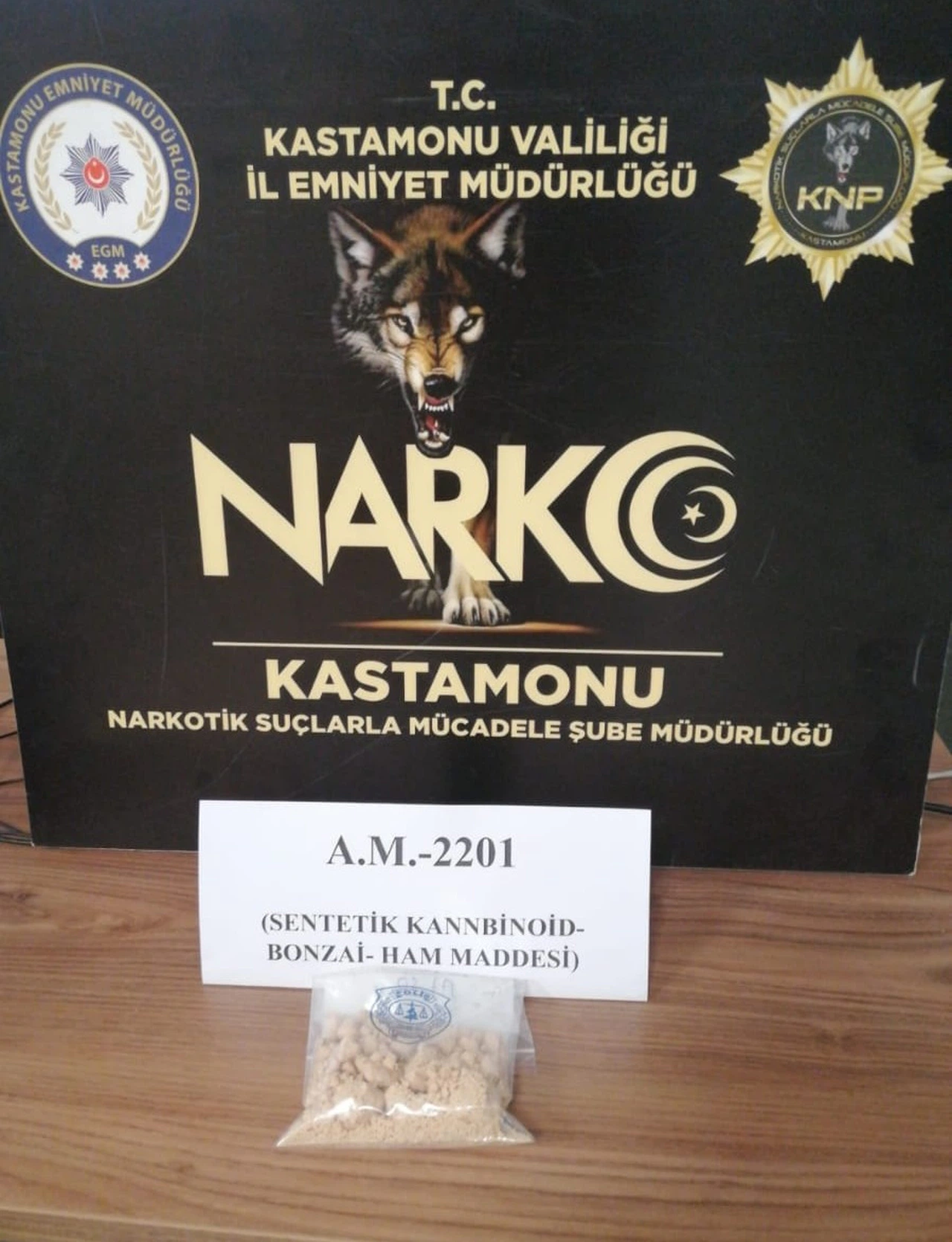 Kastamonu'da uyuşturucuyla yakalanan 2 şüpheli tutuklandı