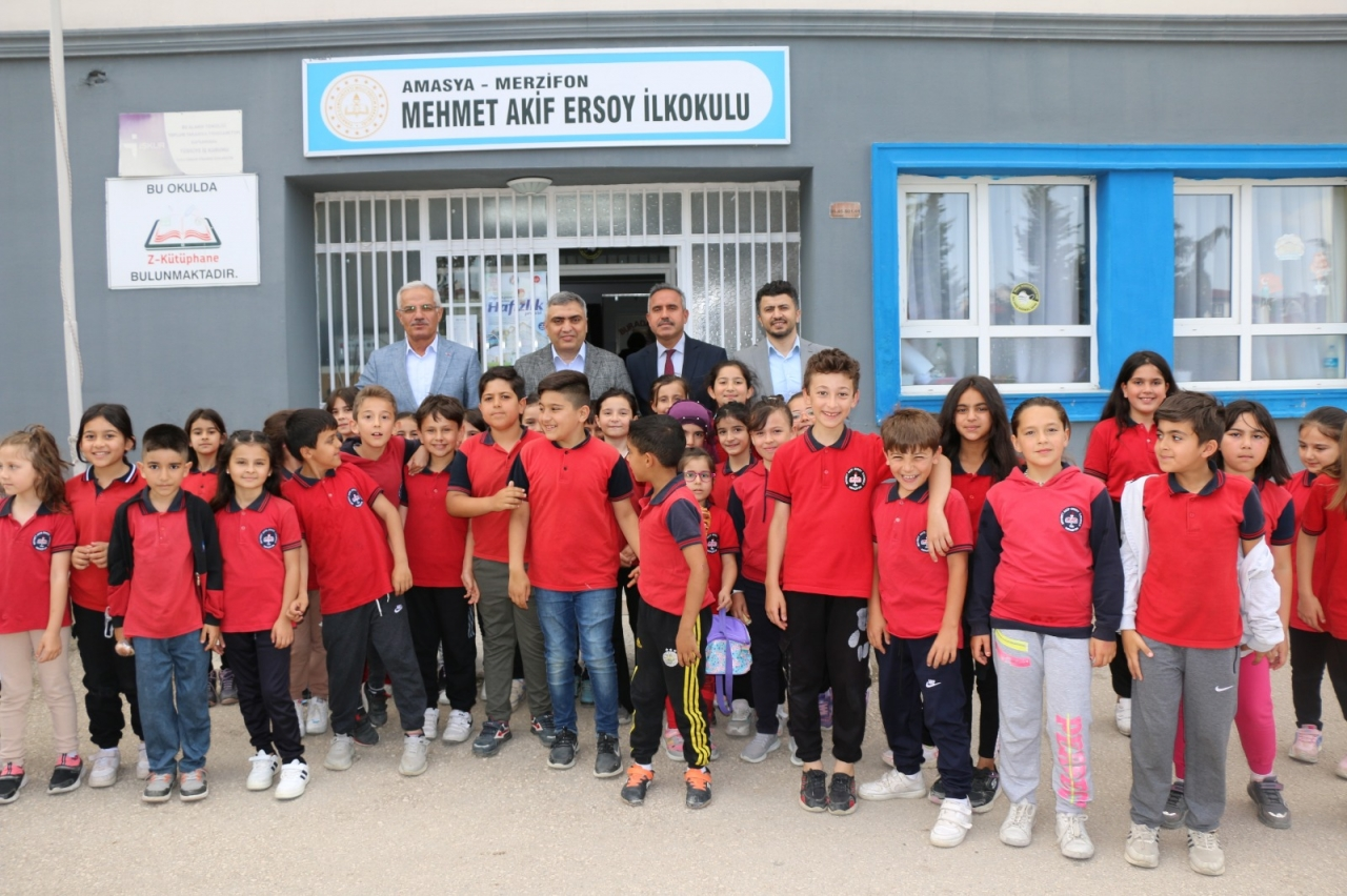 Kaymakam Karaaslan, okul ziyaretlerini sürdürüyor