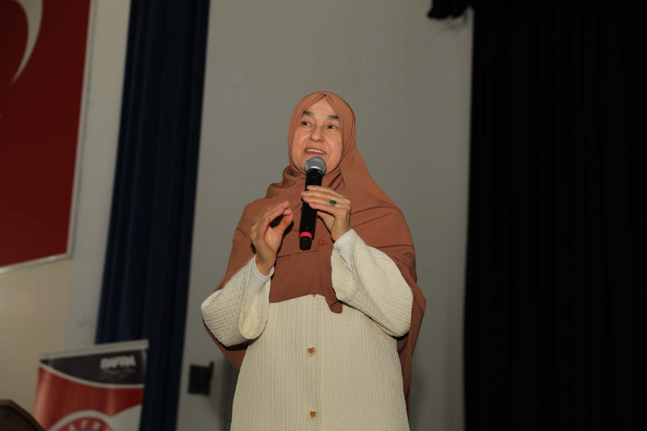 Samsun'da gençleri tehdit eden zararlı alışkanlıklar semineri düzenlendi