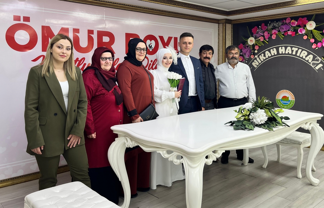Samsun'da özel bir tarihte evlenmek isteyen çiftler 5.5.2025 yoğunluğu oluşturdu