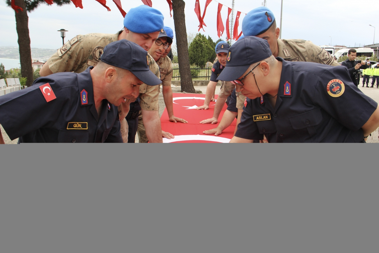 Sinop'ta 17 engelli bir günlük askerlik sevinci yaşadı