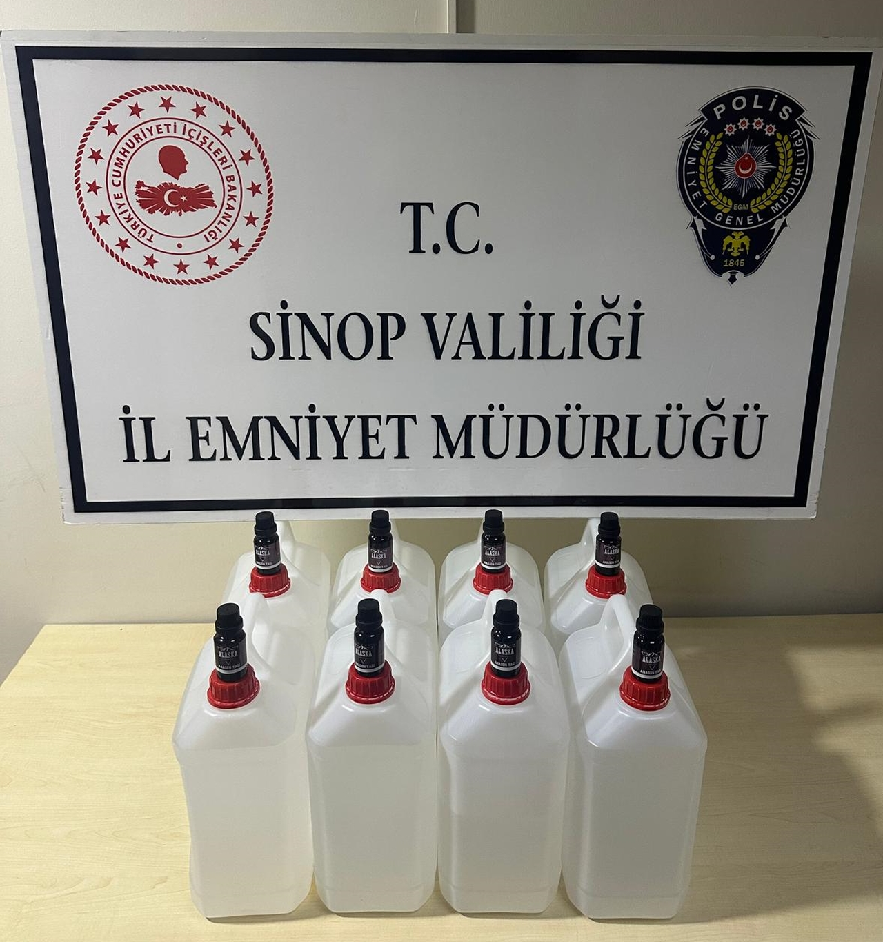 Sinop'ta 40 litre etil alkol ele geçirildi