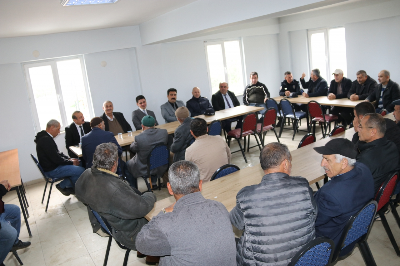 Taşova Kaymakamı Kartal’dan köy ziyaretleri