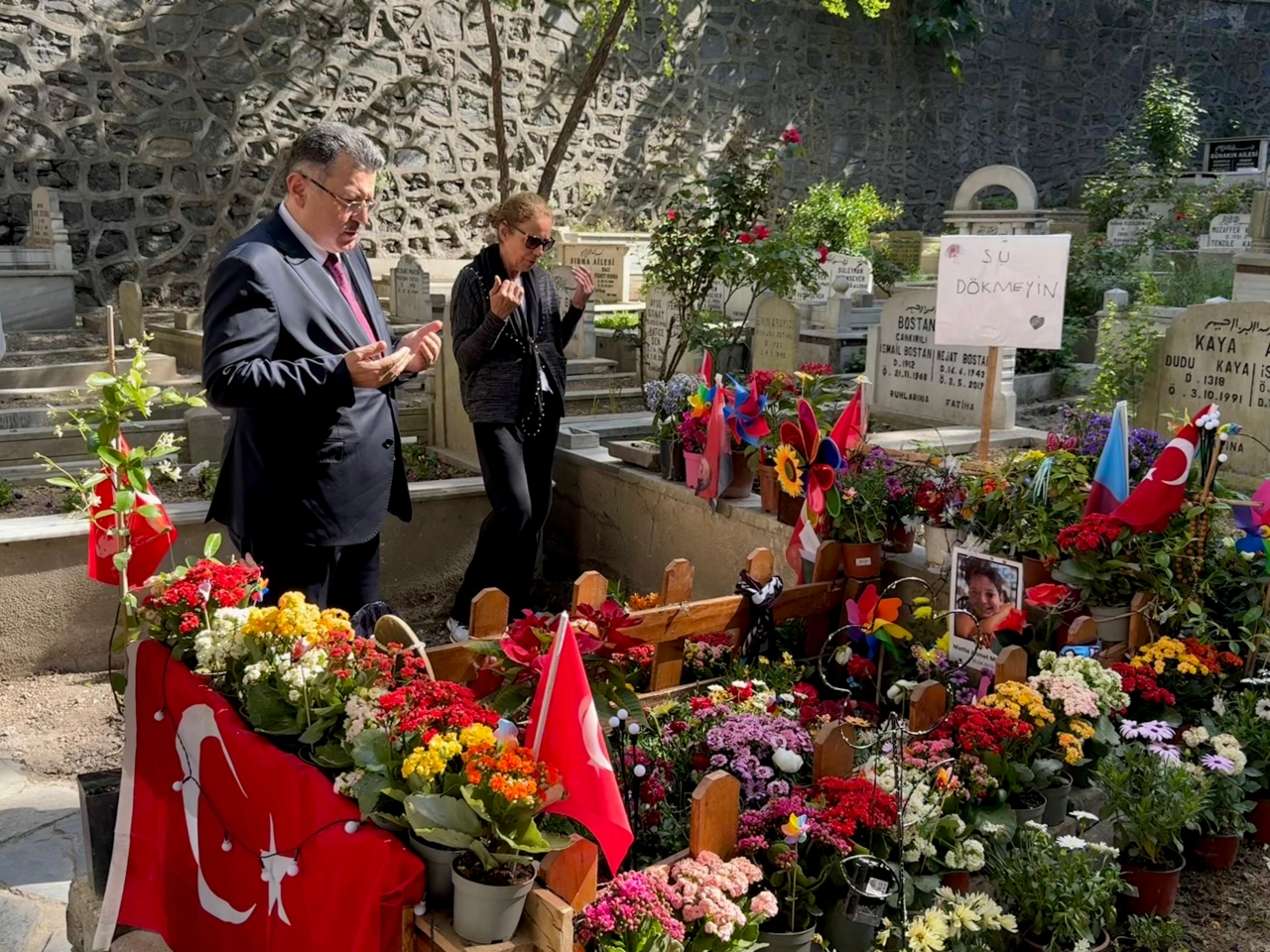 Trabzon Büyükşehir Belediye Başkanı Genç'ten, Mattia Ahmet Minguzzi'nin kabrine ziyaret