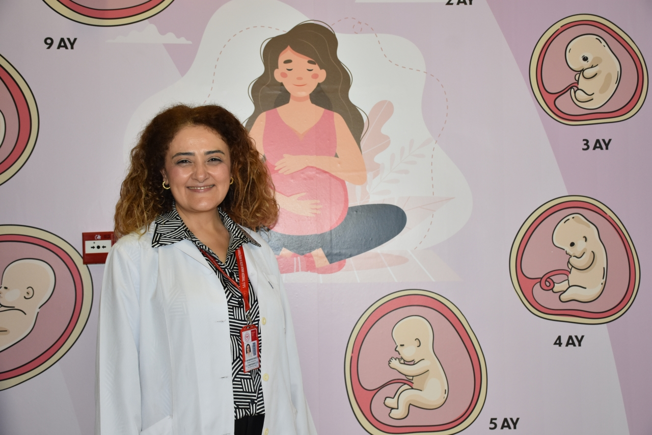 Uzmanından annelere bebeklerini sık sık emzirmeleri önerisi