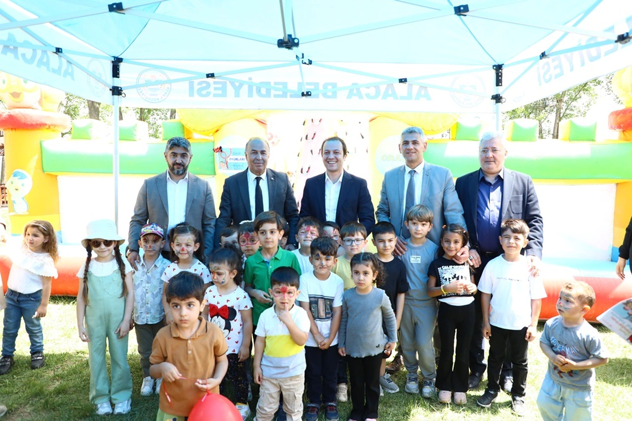 ‘Ailem, Okulum El Ele-Haydi Çocuklar Şenliğe’