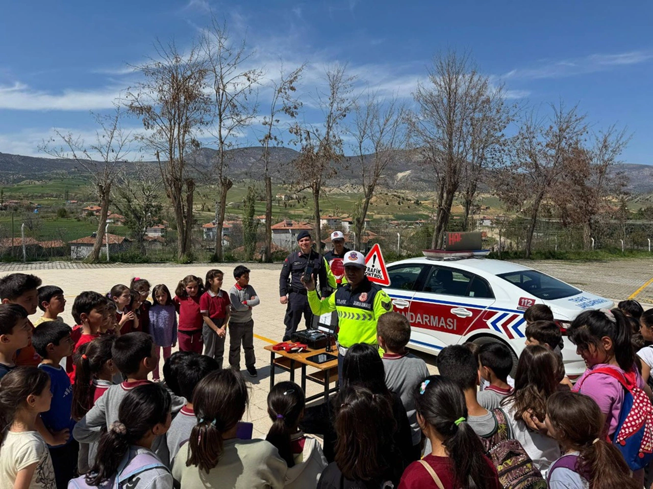 Aşdağul’da Öğrencilere Trafik Eğitimi Verildi