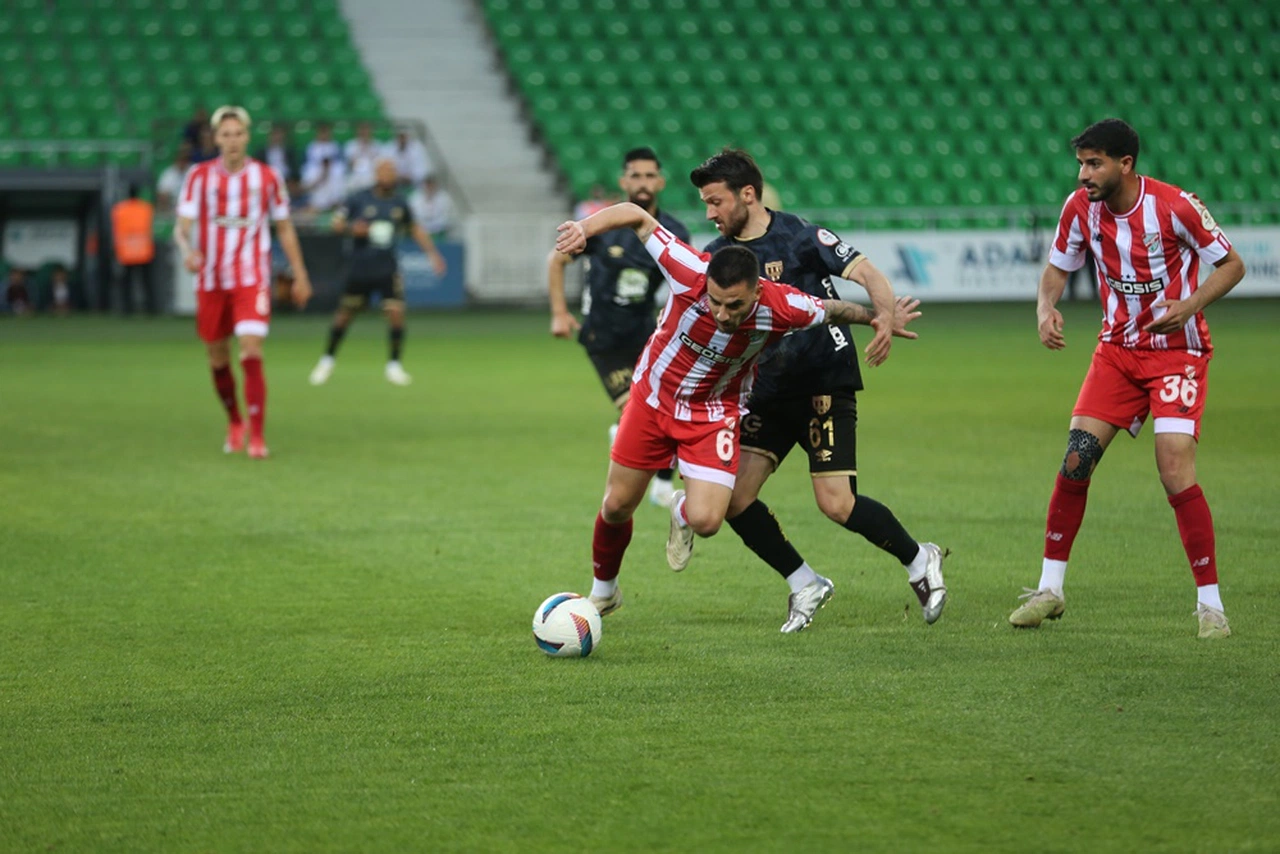 Bandırmaspor Finalin Kapısını Araladı