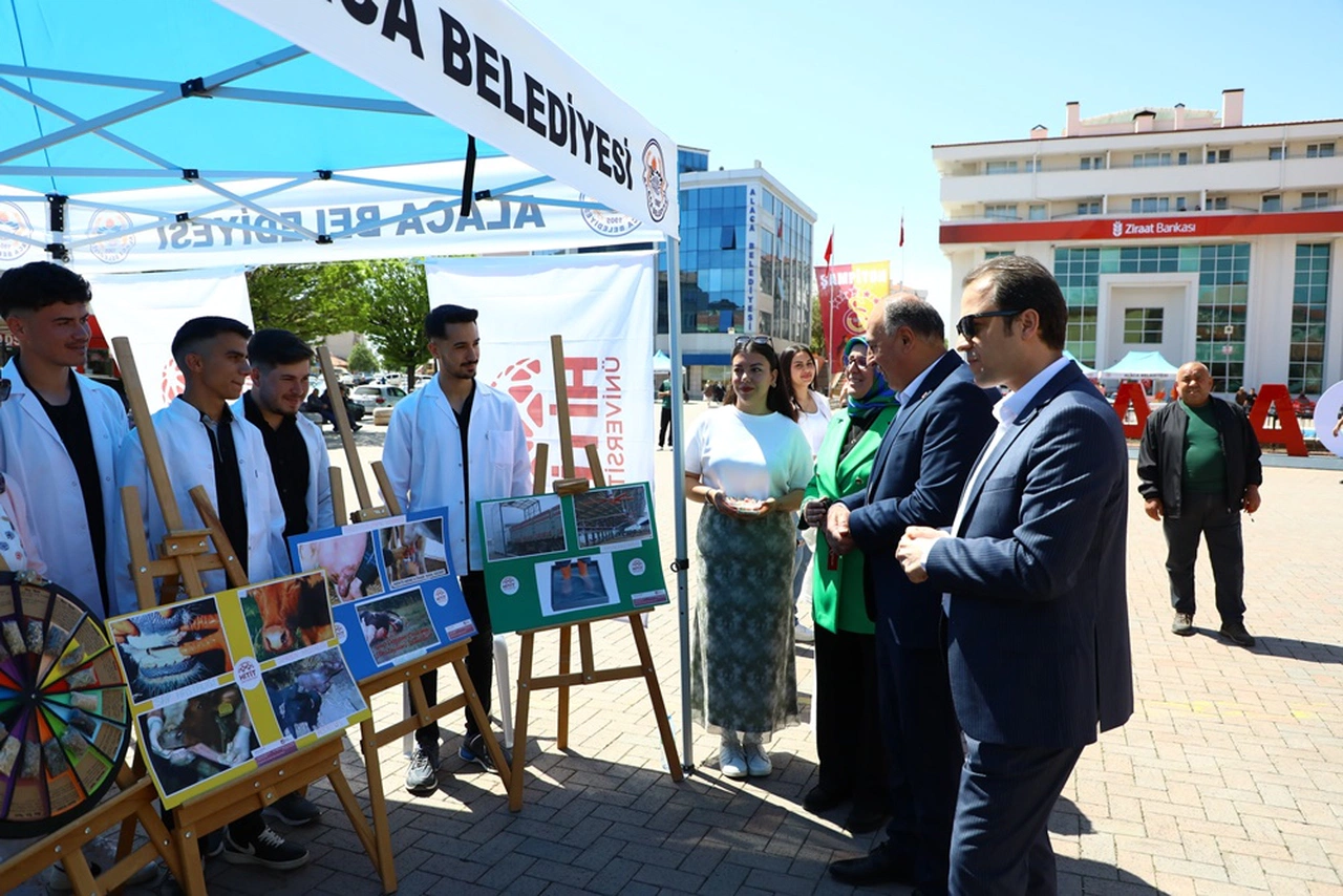 Bilim ve Sanat, Meydanda Buluştu