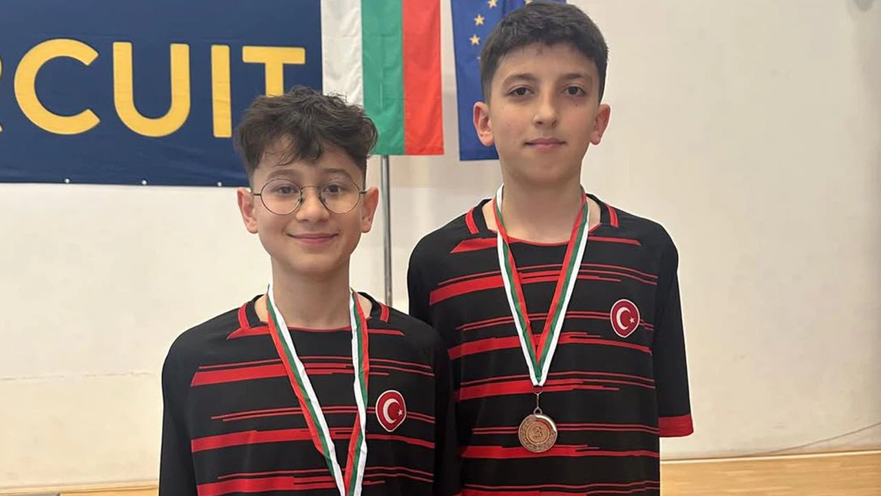Osmancıklı Badmintonculardan Bulgaristan'da Madalya