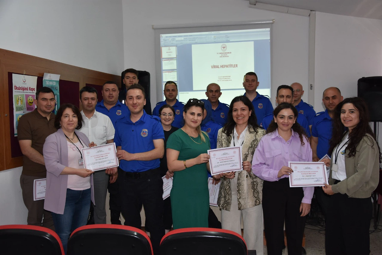 Cezaevi Personeline Bulaşıcı Hastalık Eğitimi