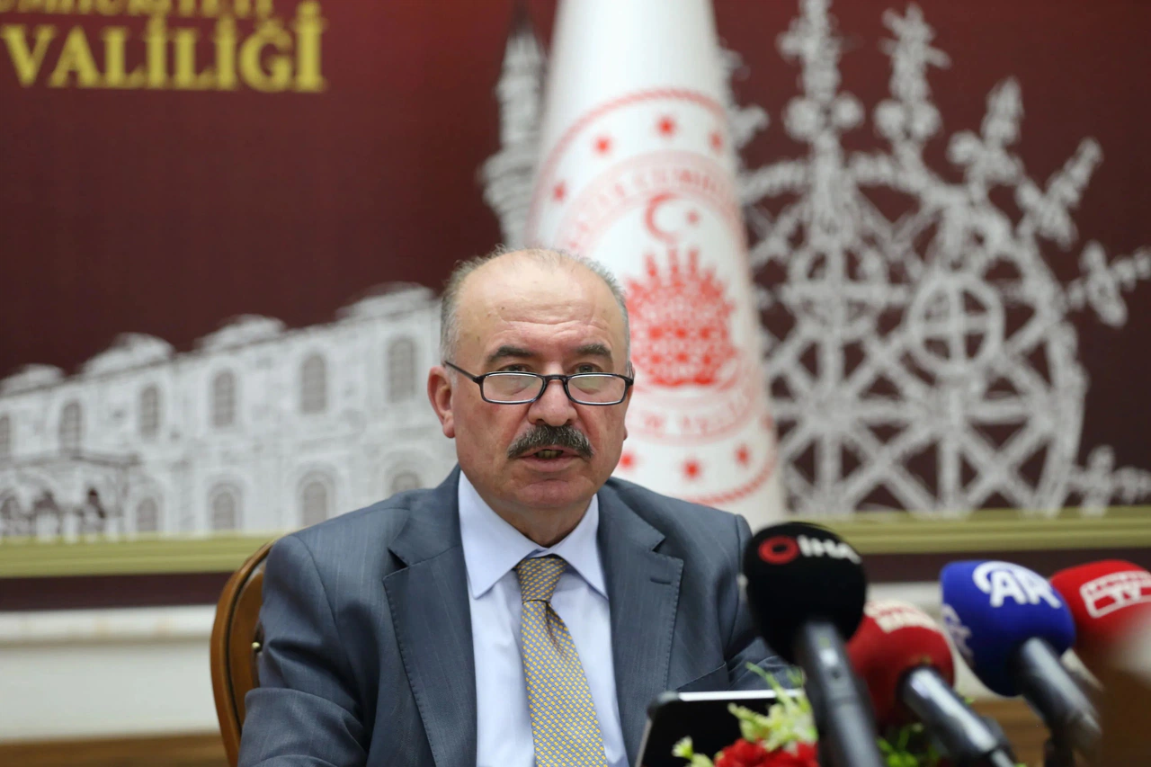 Çorum Valisinden Deprem Açıklaması
