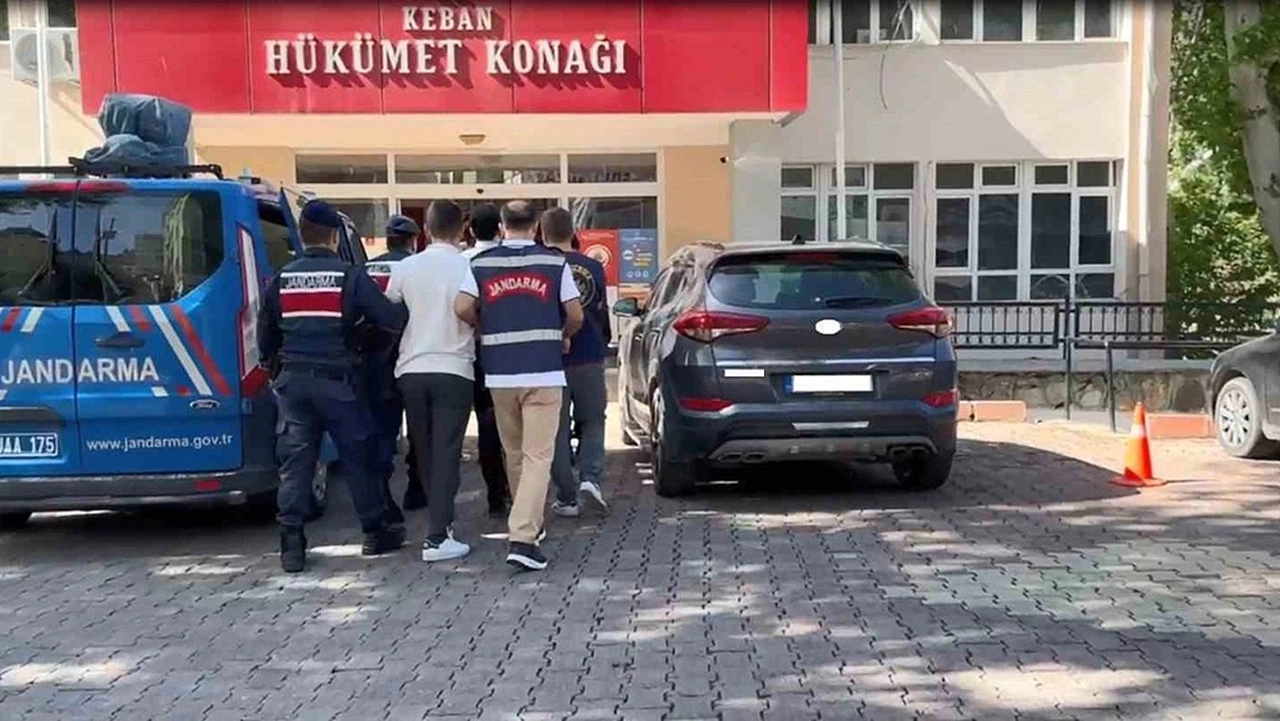 Dolandırıcılık Operasyonu: 7 Kişi Gözaltında
