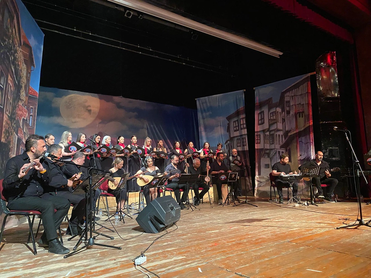 Eğitim-İş’ten Sanat Dolu Gece