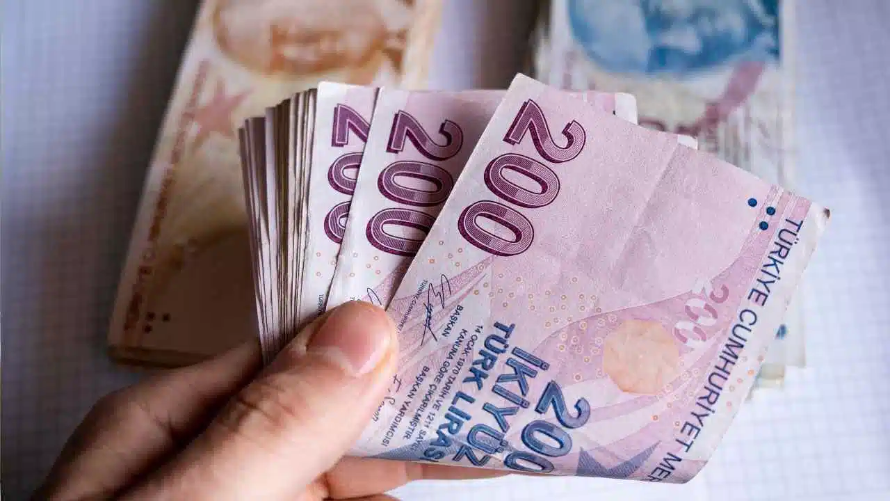 Emeklilere zam duyuruldu! Emekliler yüzde 75 artış alacak