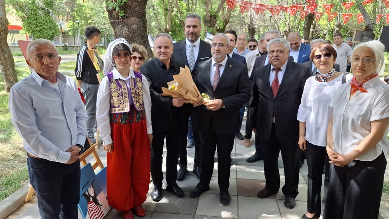 Eti Anadolu Lisesi’nde Gençlik Şöleni