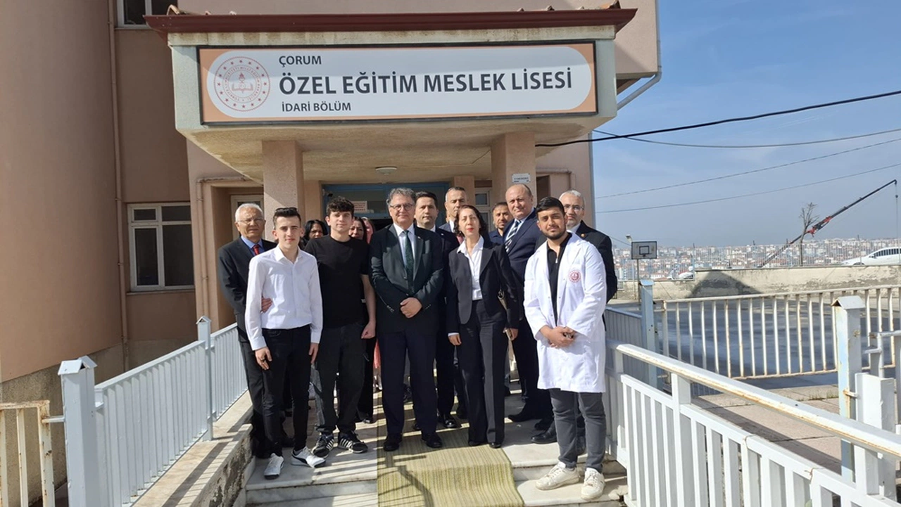 Genel Müdür Otrar, Liseyi Ziyaret Etti