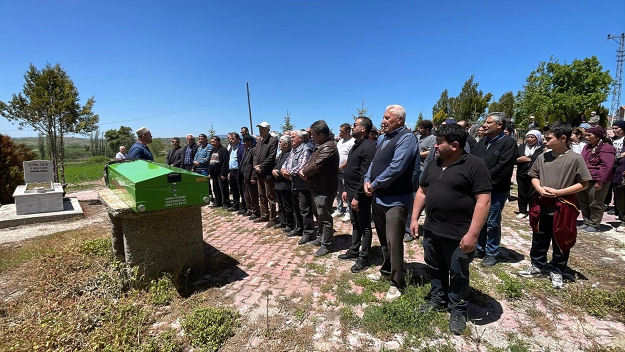 Gülser Bayatlı Son Yolculuğuna Uğurlandı
