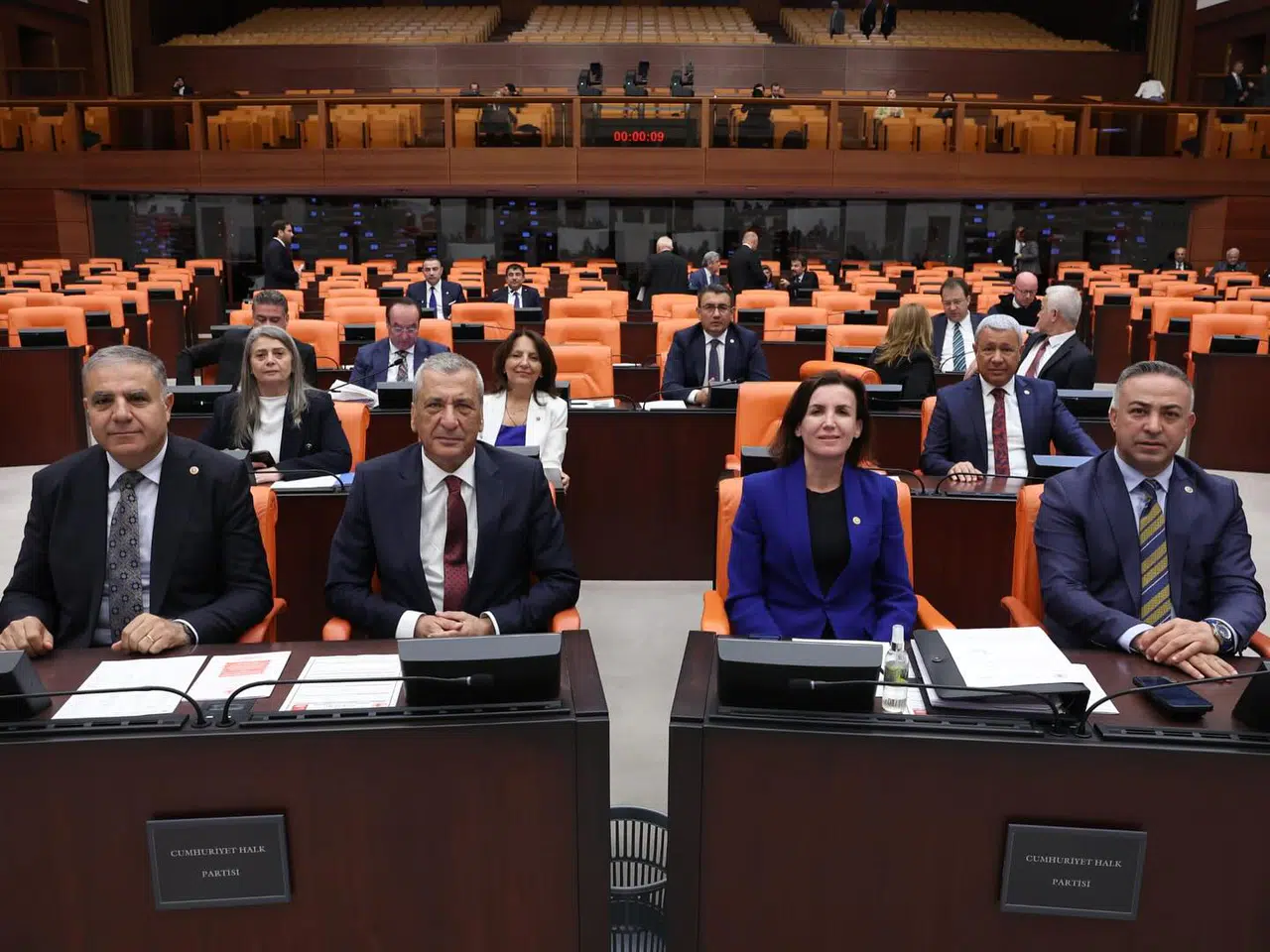 ‘Maaşlara Yapılan Zamlar, Enflasyonun Altında Kalıyor’