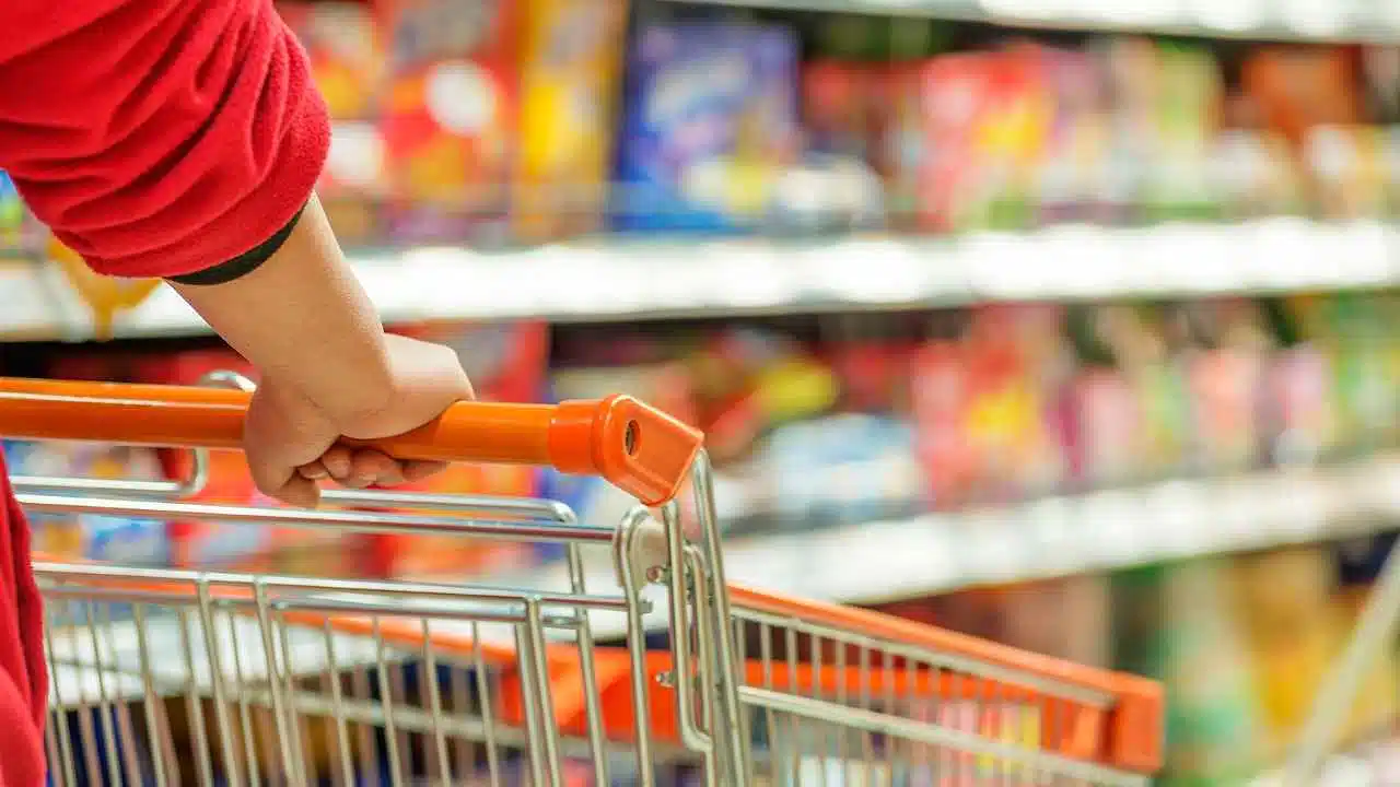 Dev market zinciri boykota katıldı! İsrail ürünlerini raftan kaldırdı