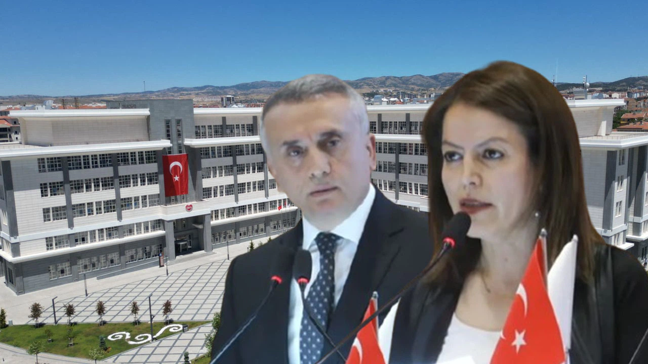 ‘Çorum Belediyesi 700 Milyon Liralık Bütçe Çöpe Gitmiş’