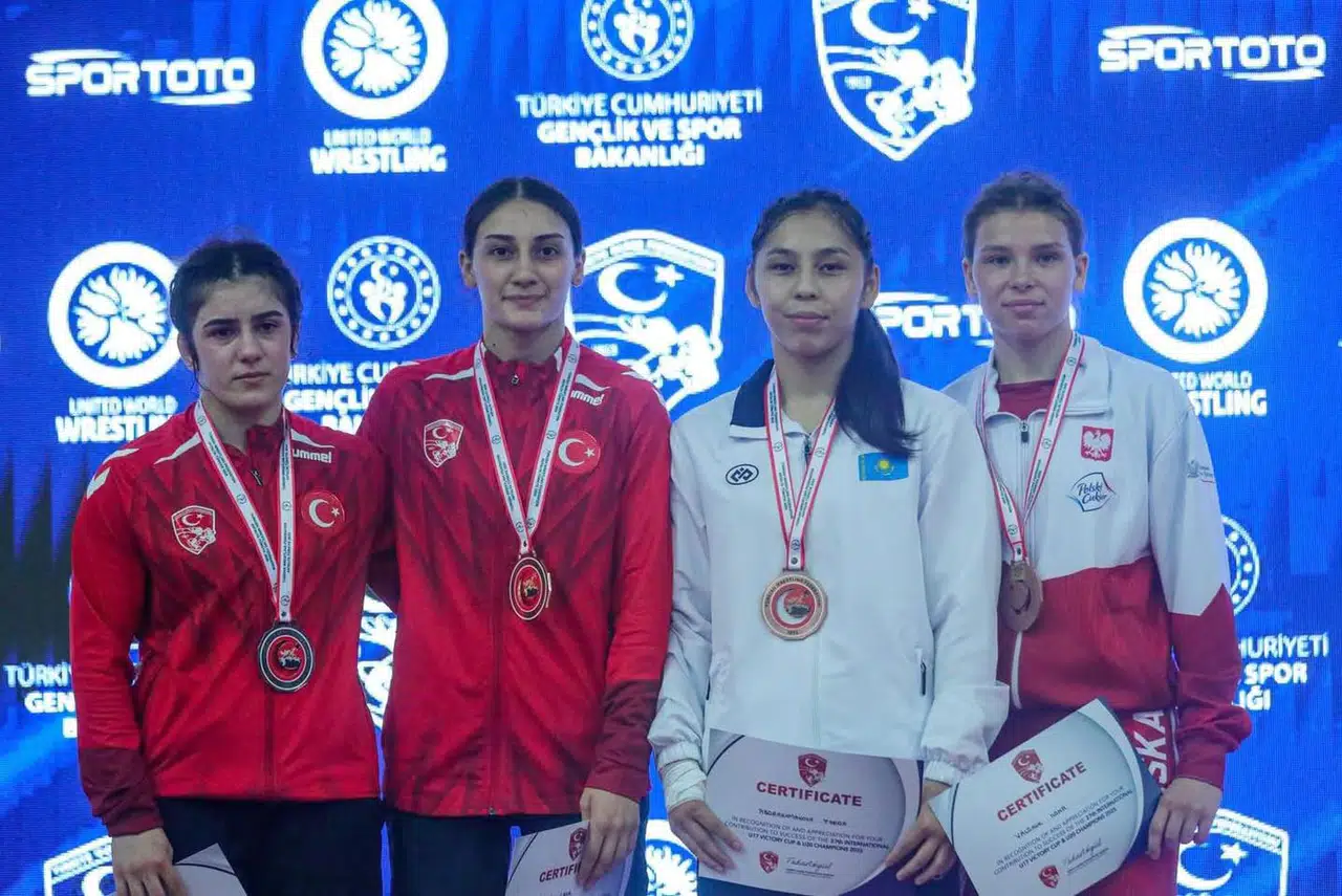 Özmez Uluslararası Turnuvada Madalya Kazandı