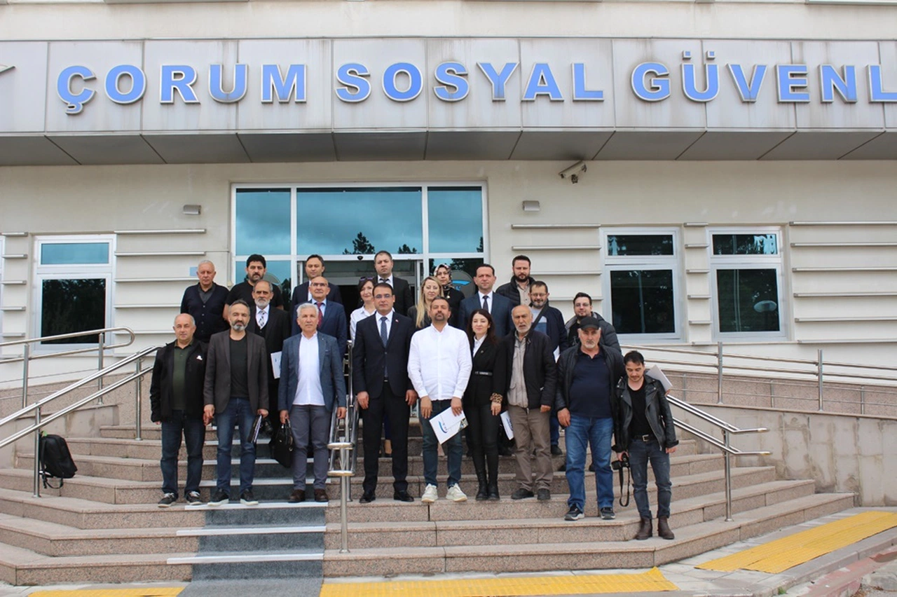 ‘Sosyal Güvenlik Kayıtlı Çalışmayla Mümkün’