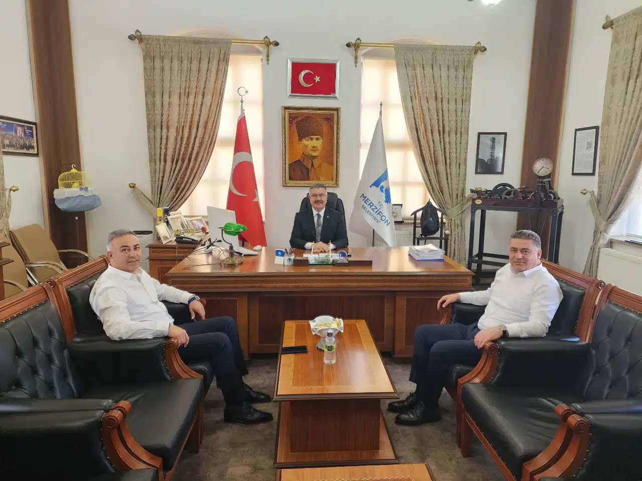 Tahtasız, Merzifon'da Başkan Kargı ile Görüştü