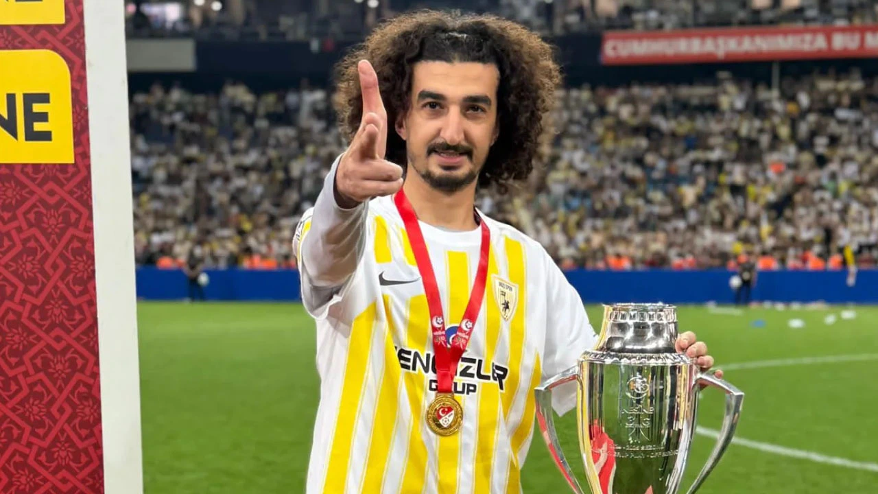 Çorum FK'nin Eski Golcüsü Şampiyonluklara Doymuyor