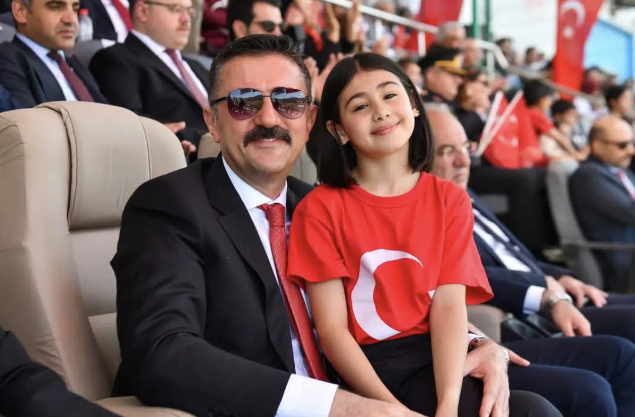 Yılmaz'dan Merkeze Çekilen Çorumlu Valiye Destek
