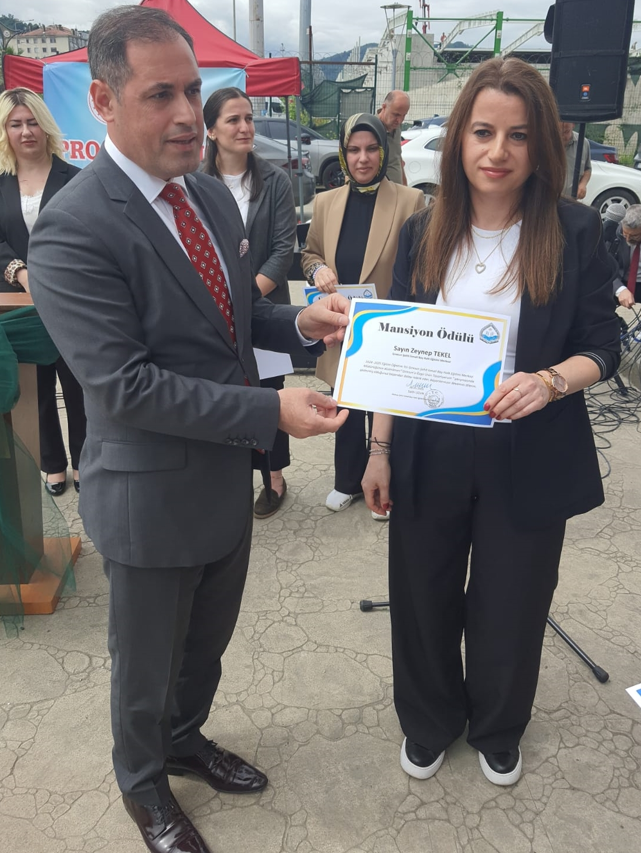 "Giresun'a Özgü Ürün Tasarlıyorum" yarışmasında dereceye girenler ödüllerini aldı