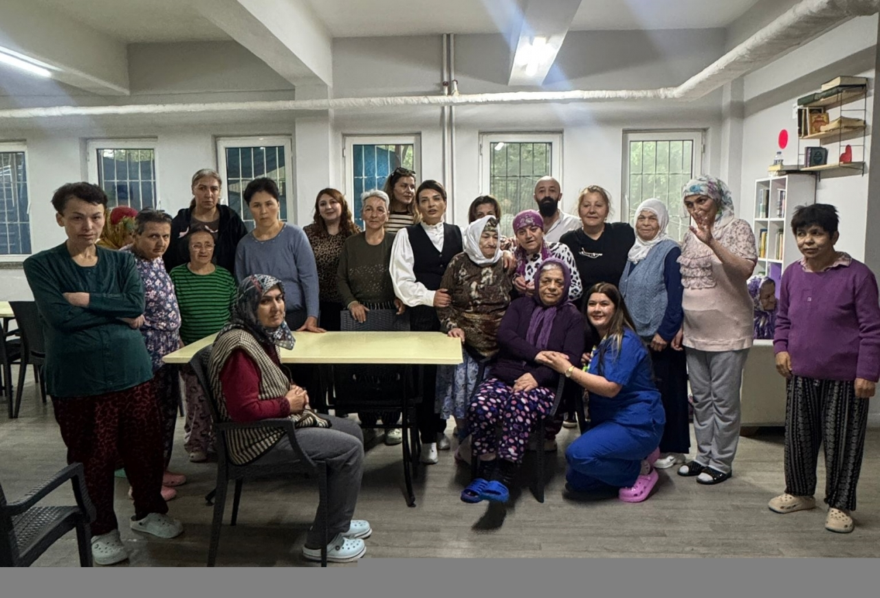 Giresunlu kadın kuaförlerden bakım merkezinde ücretsiz hizmet