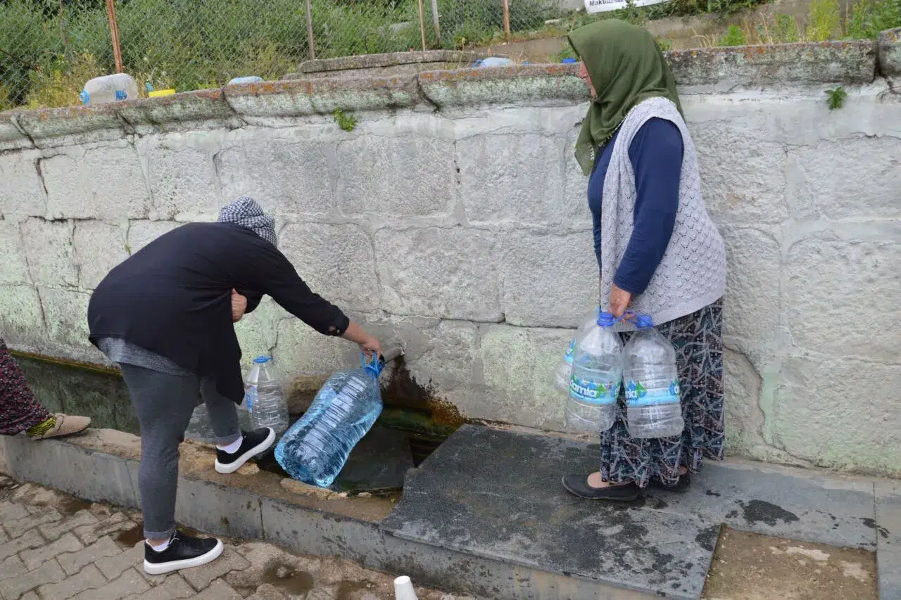 Havza'da böbrek hastalıklarına iyi geldiğine inanılan su ilgi görüyor