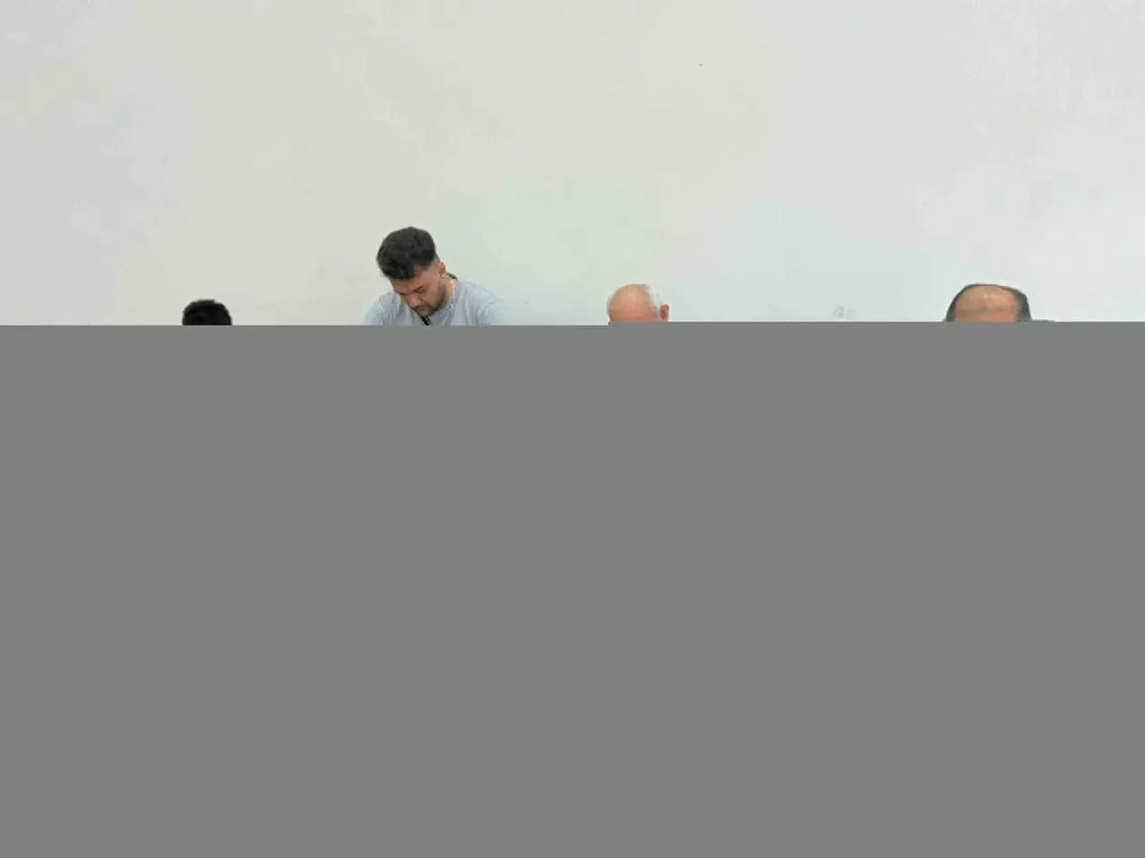 Kurslarda eğitim vererek sepet örücülüğünü gelecek nesillere aktarmak istiyor