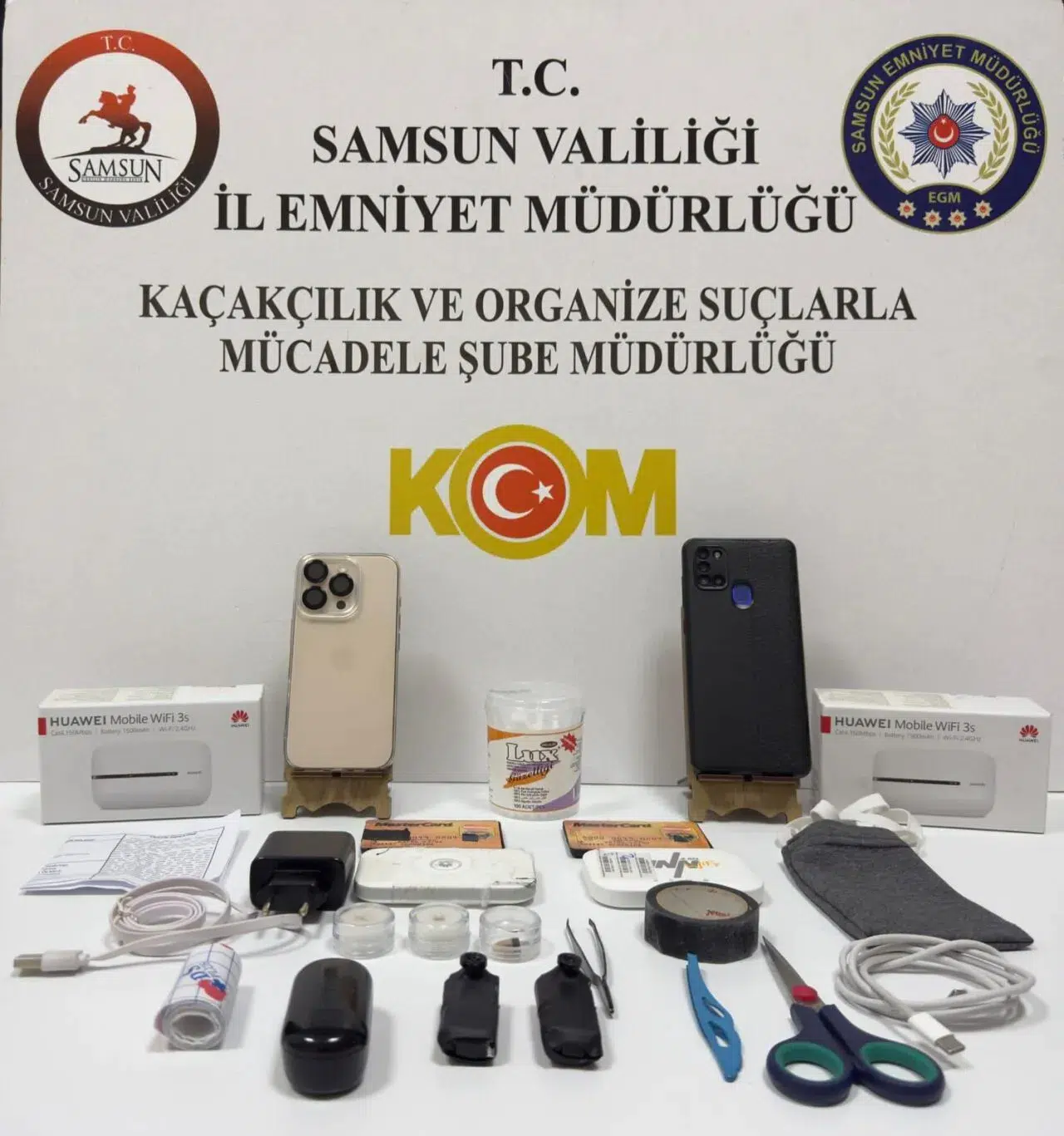Samsun'da ehliyet sınavında usulsüzlük yapan 2 kişi yakalandı